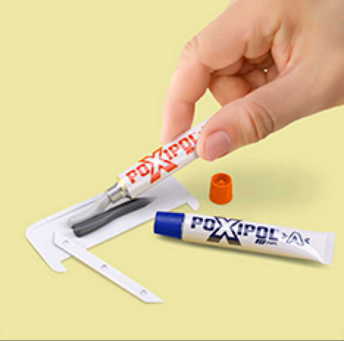Mixing and applying Poxipol
