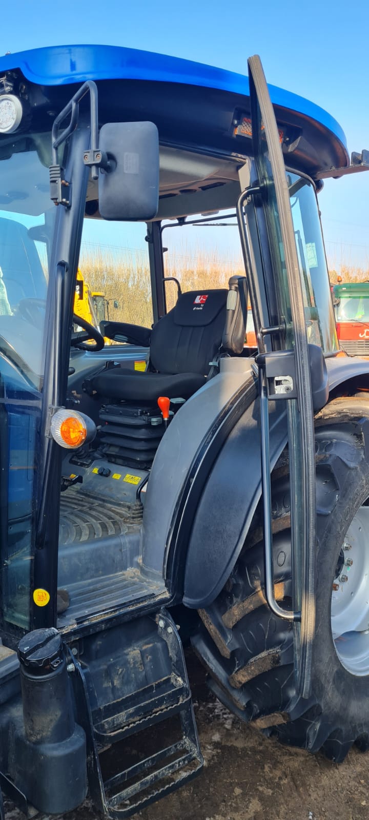🔧 Tractor Upgrade – A New and More Comfortable Seat!