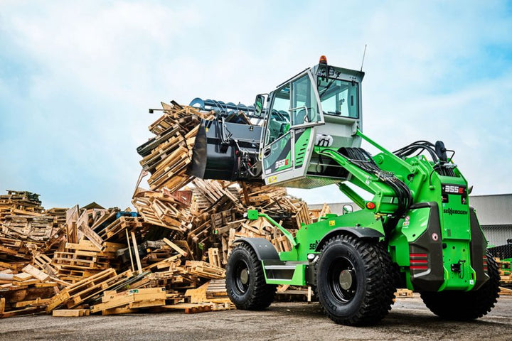 UnitedSeats Supplies LGV90/C1 and CS85/C1 Seat Combination to SENNEBOGEN