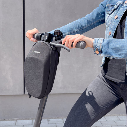 WOZINSKY Waterproof scooter bag for wheel scooter bag 4l black – image 8