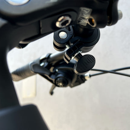 WOZINSKY Powerful handle for the phone on the wheel bike motorcycle scooter black – image 8