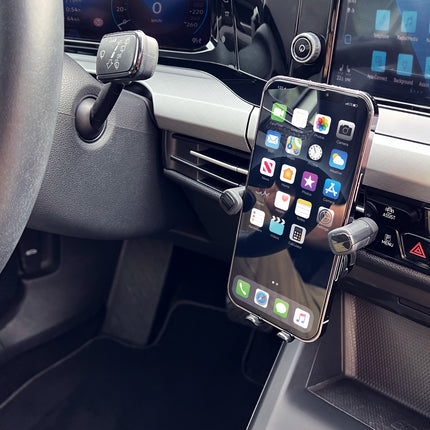WOZINSKY Gravity handle for phone on grate in black car – image 7