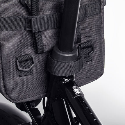 WOZINSKY Gray bicycle bag for a tablet attached to the handlebar with a shoulder strap – image 3