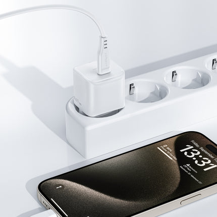ACEFAST Mini PD 20W GaN charger + USB-C cable, white – image 5