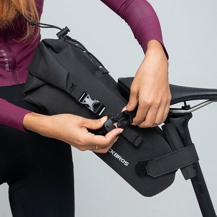 ROCKBROS Bicycle bag under the saddle with adjustable size 3L - black – image 4