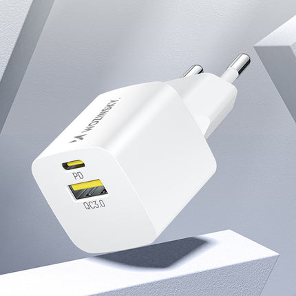 WOZINSKY GaN QC3.0 USB-A USB-C PD 33W wall charger, white – image 10