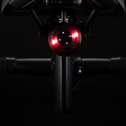 ROCKBROS Q1 rear bicycle light 7 colors LED Strobe + USB-C - USB-A cable - black – image 4