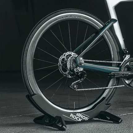 ROCKBROS Bicycle tire stand with adjustable width 3 - 8 cm - black – image 9