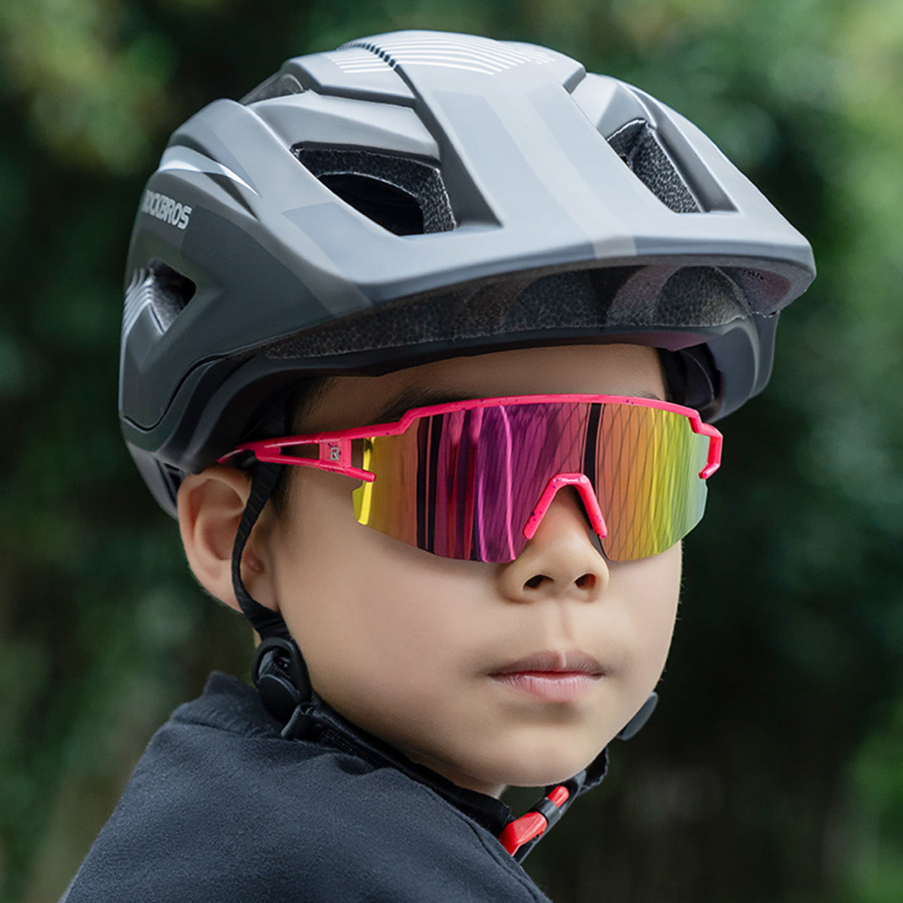 ROCKBROS Polarized cycling glasses for children with UV filter - gray – image 11