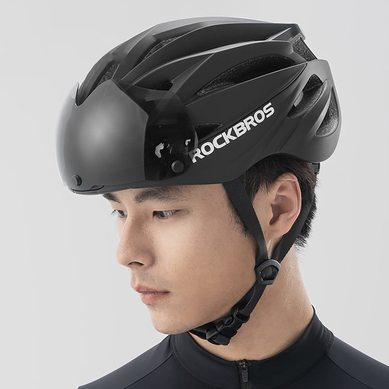 ROCKBROS Bicycle helmet with a lens, detachable glasses with a UV filter, unisex - black and brown – image 6