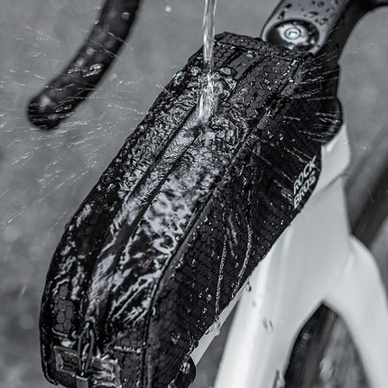 ROCKBROS Bicycle bag attached to the frame 0.9l - black – image 7