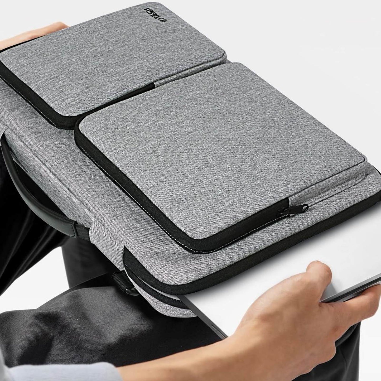 Tech-Protect Defender Bag case for a 15-16" laptop - gray – image 9