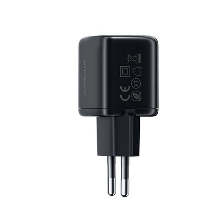JOYROOM USB-A USB-C 33W wall charger - black – image 5