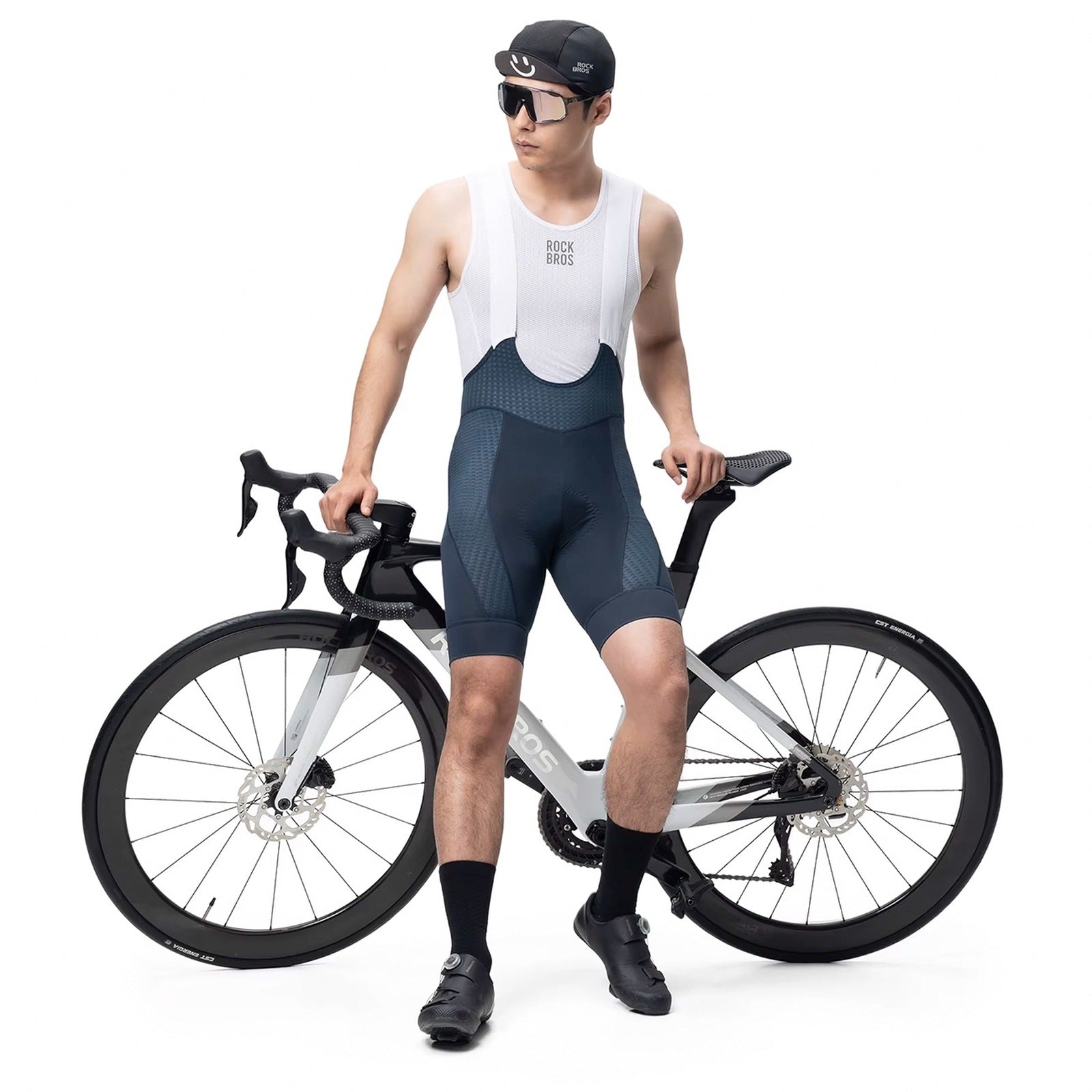 ROCKBROS Men's short cycling shorts with suspenders and insert, Size L - dark blue – image 3