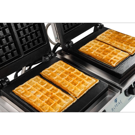 Double rectangular waffle iron for 4 Belgian waffles