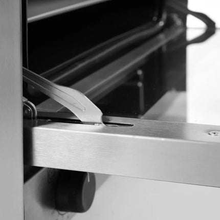 Electric convection furnace H90 for 4 sheets 438x315mm Hendi 227060