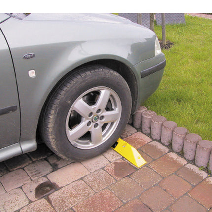 Parking separator border Car STOP yellow