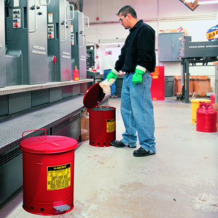 Fire-retardant waste bin and oiled clean rags - FM/ UL test per unit 80L