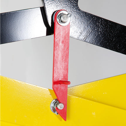 Lift holder for safe lifting and handling of 200L barrels