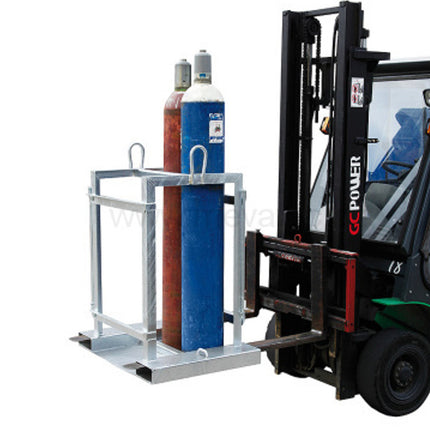 Pallet for transporting gas cylinders on 4 cylinders