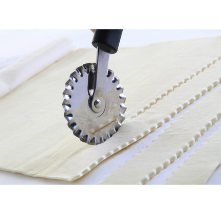 Cake blade with wavy stainless steel blade - Hendi 856154